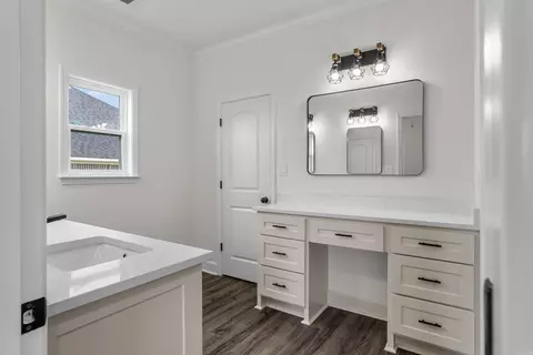 Bath - 515 Madeleine Cir, Austin, AR 72007 photo 6 of 7