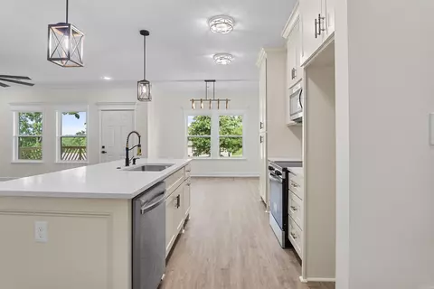 Kitchen - 513 Madeleine Cir, Austin, AR 72007 photo 3 of 3