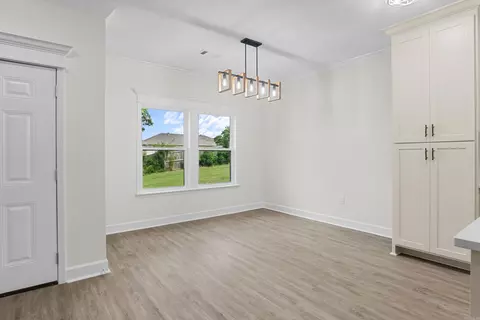 Dining - 513 Madeleine Cir, Austin, AR 72007 photo 1 of 1