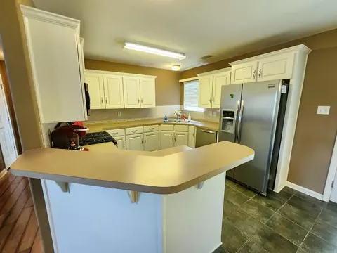 Kitchen - 108 Meadows Ln, Beebe, AR 72012 photo 1 of 2