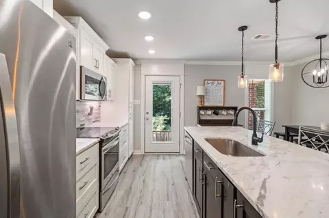 Kitchen - 116 E Sunset, Sheridan, AR 72150 photo 2 of 3
