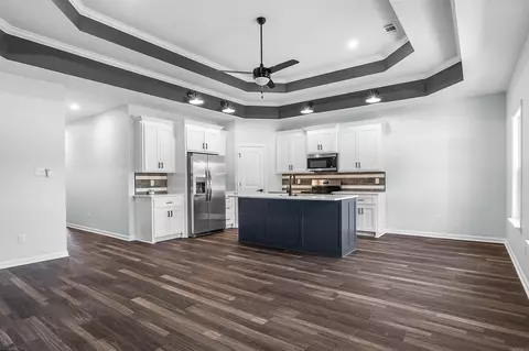 Entry Way - 118 S Apple, Beebe, AR 72012 photo 5 of 7