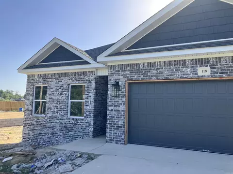 118 S Apple, Beebe, AR 72012