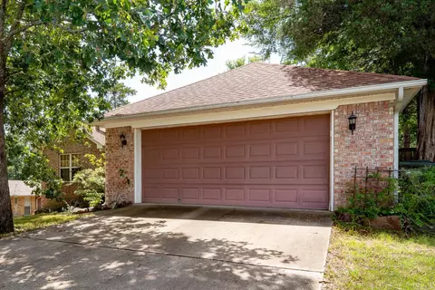 Exterior - 1665 Highpoint Dr, Conway, AR 72034 photo 3 of 12
