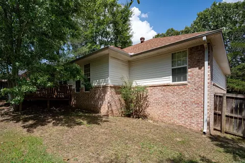 Exterior - 1665 Highpoint Dr, Conway, AR 72034 photo 8 of 12