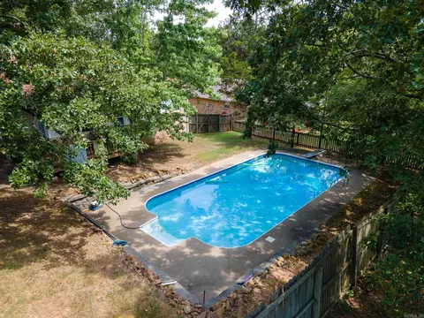 Exterior - 1665 Highpoint Dr, Conway, AR 72034 photo 11 of 12