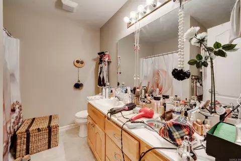 Bath - 1665 Highpoint Dr, Conway, AR 72034 photo 4 of 4