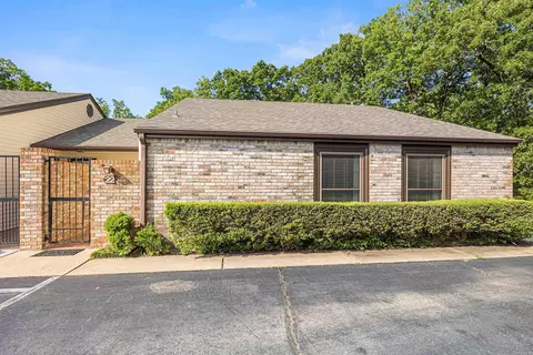 22 Steeplechase Ct, Hot Springs, AR 71901