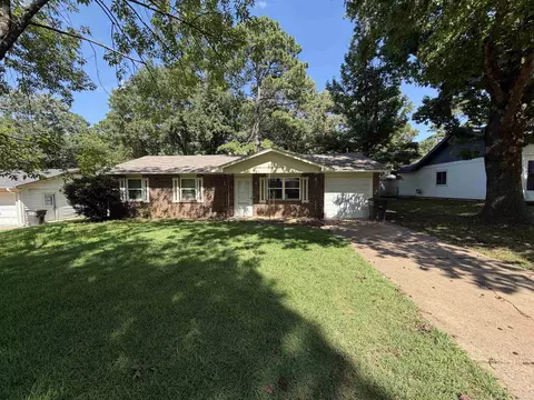 616 Lehman Dr, Jacksonville, AR 72076