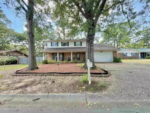7405 Pontiac Dr, North Little Rock, AR 72116
