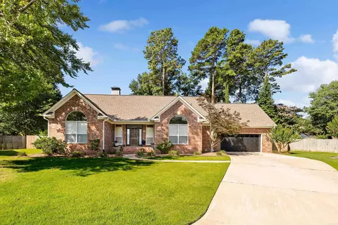 5 Saint Thomas Ct, Maumelle, AR 72113