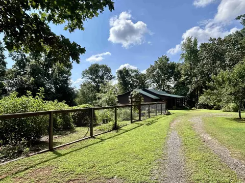 Exterior - 3684 Lute Mountain Rd, Shirley, AR 72153 photo 2 of 14