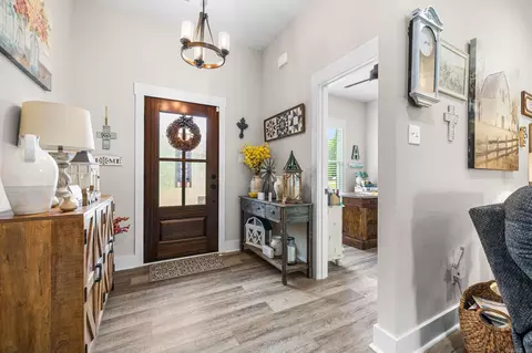 Entry Way - 250 Saddlebrook Cir, Austin, AR 72007 photo 1 of 3