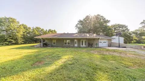 Exterior - 199 County Road 250, Thayer, MO 65791 photo 2 of 8