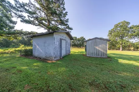 Exterior - 199 County Road 250, Thayer, MO 65791 photo 7 of 8