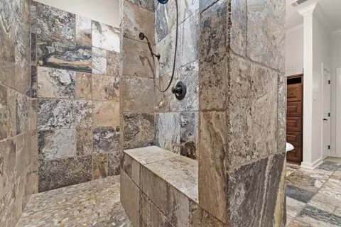 Bath - 320 Round Mountain Rd, Conway, AR 72034 photo 5 of 7
