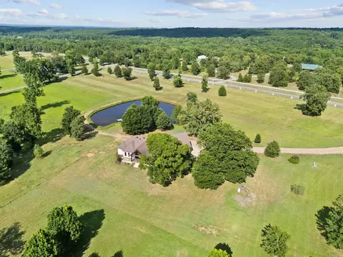 View/Area - 320 Round Mountain Rd, Conway, AR 72034 photo 2 of 5