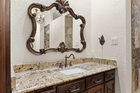 Bath - 320 Round Mountain Rd, Conway, AR 72034 photo 4 of 7