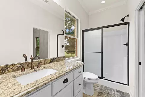 Bath - 320 Round Mountain Rd, Conway, AR 72034 photo 6 of 7