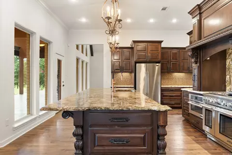 Kitchen - 320 Round Mountain Rd, Conway, AR 72034 photo 5 of 6