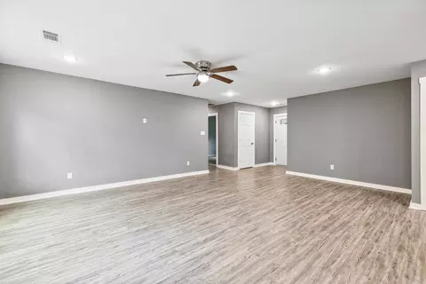 Living - 2310 Tyler St, Benton, AR 72019 photo 5 of 5
