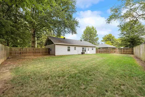 Exterior - 2310 Tyler St, Benton, AR 72019 photo 3 of 10