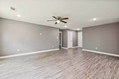 Living - 2310 Tyler St, Benton, AR 72019 photo 3 of 5
