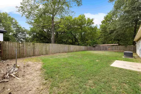 Exterior - 2310 Tyler St, Benton, AR 72019 photo 5 of 10