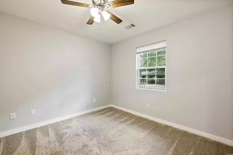 Bedroom - 2310 Tyler St, Benton, AR 72019 photo 5 of 6