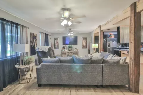 Living - 505 7th St, Marked Tree, AR 72365 photo 2 of 5