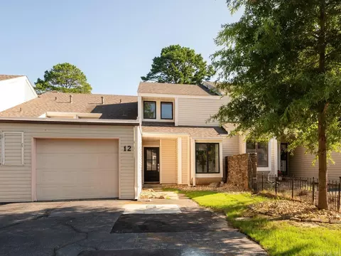 12 Fairway Woods Cir, Maumelle, AR 72113