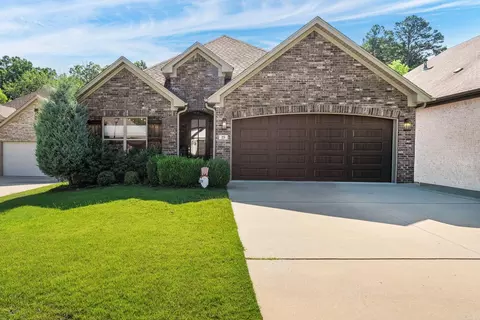 25 Piper Ln, Little Rock, AR 72223