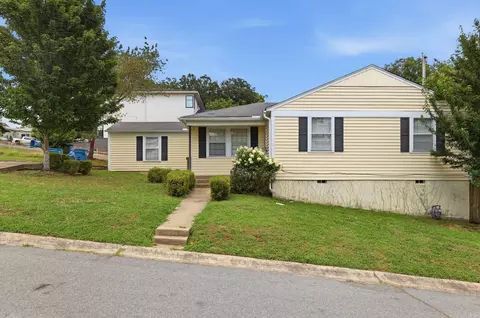 6723 Kenwood Rd, Cammack Village, AR 72207