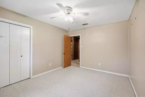 Bedroom - 623 Beverly Dr, Benton, AR 72019 photo 1 of 7