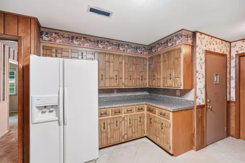 Kitchen - 623 Beverly Dr, Benton, AR 72019 photo 1 of 6
