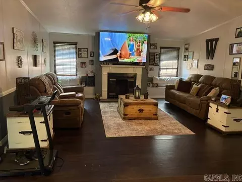 7606 Hyla, Pine Bluff, AR 71603 photo 2