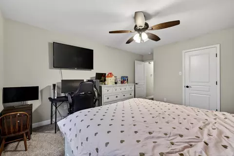Bedroom - 10 Mallard Cv, Austin, AR 72007 photo 4 of 6