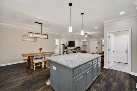 Entry Way - 10 Mallard Cv, Austin, AR 72007 photo 1 of 2