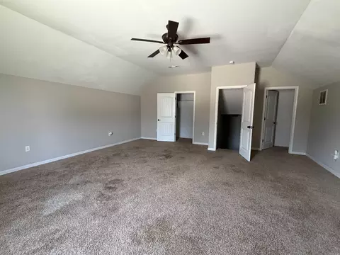 Bedroom - 1065 Skyline Dr, Alexander, AR 72002 photo 2 of 6