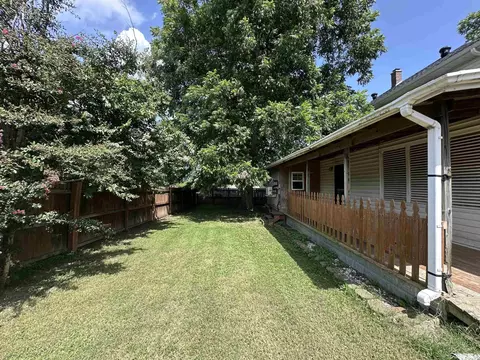 Exterior - 502 W 6th St, Rector, AR 72461 photo 2 of 5
