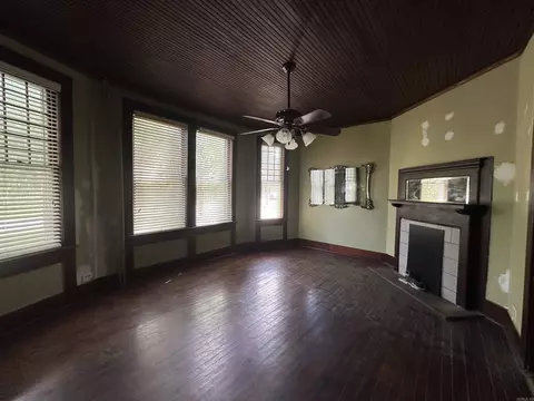 Living - 502 W 6th St, Rector, AR 72461 photo 1 of 3