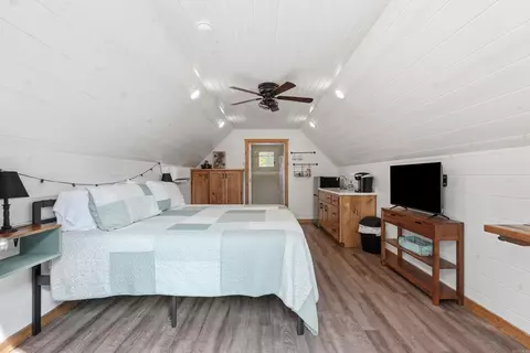 Bedroom - 950 Sunny Slope Rd, Edgemont, AR 72044 photo 1 of 6