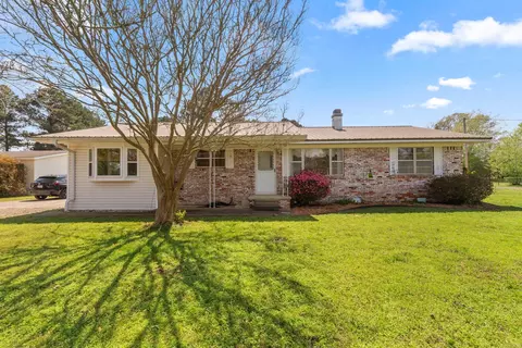 Exterior - 91 E Main St, Greenbrier, AR 72058 photo 3 of 7