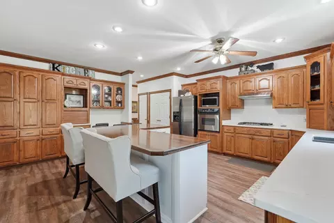 Kitchen - 2874 Prim Rd, Prim, AR 72130 photo 3 of 6