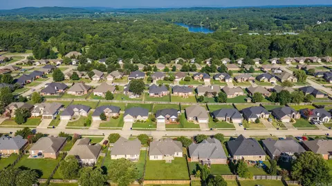 View/Area - 1120 Calloway, Conway, AR 72034 photo 3 of 4