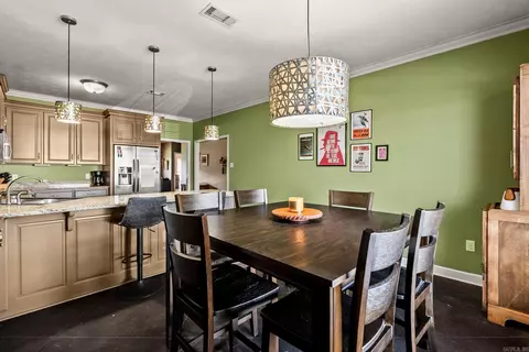 Dining - 1120 Calloway, Conway, AR 72034 photo 1 of 2