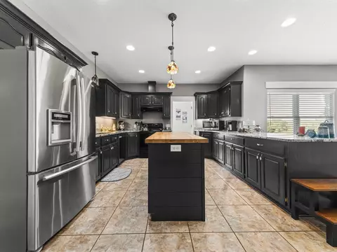 Kitchen - 163 Barbie Ln, Mount Ida, AR 71957 photo 2 of 5