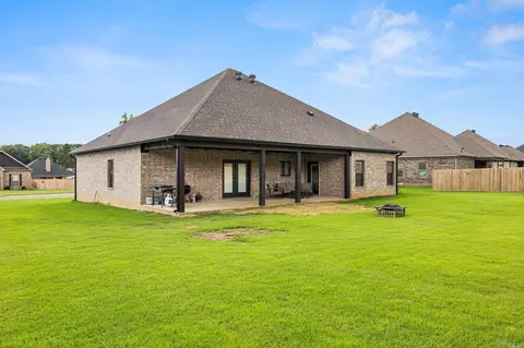 Exterior - 123 Michelle Dr, Beebe, AR 72012 photo 4 of 9