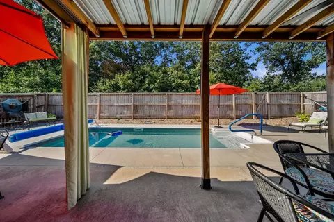 Exterior - 1015 Okeefe Ave, Conway, AR 72032 photo 9 of 17