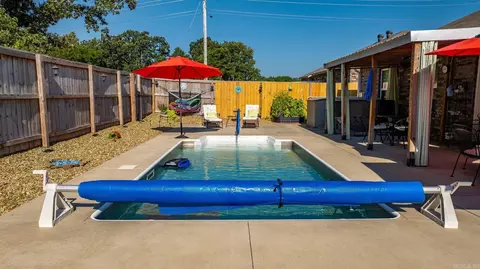 Exterior - 1015 Okeefe Ave, Conway, AR 72032 photo 5 of 17